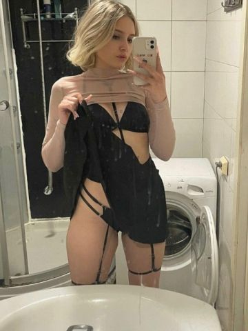 Юна